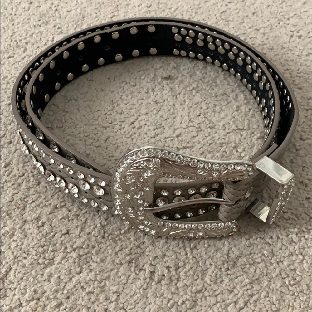 Buckle belt!